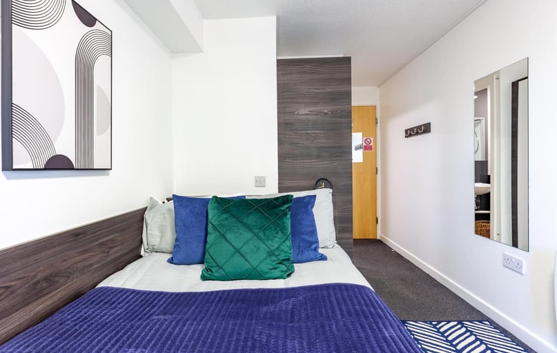 Paddington Village, Low Hill, Liverpool - Image 1